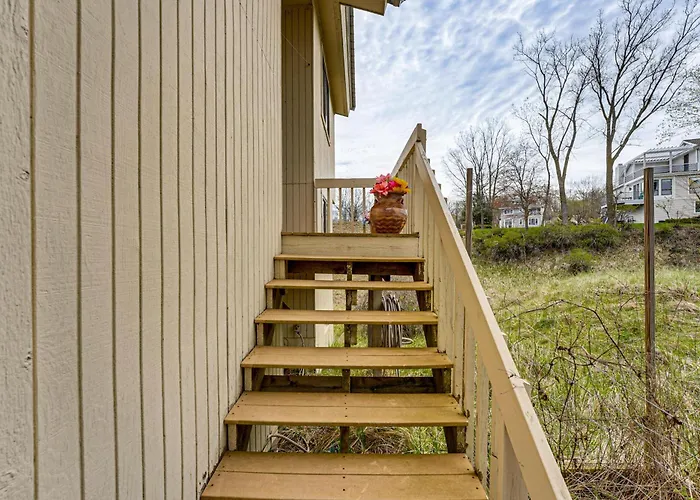 Private Beach Access! Lake Michigan Family Getaway